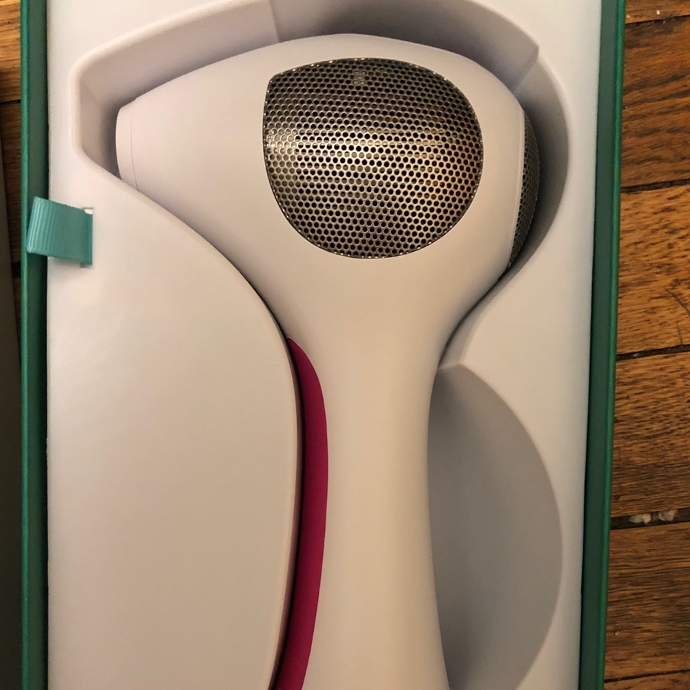 Hair Removal Laser 4X New in Box